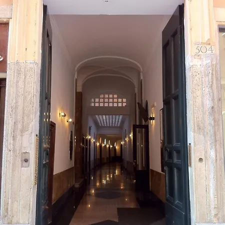 Lata Rooms 4*